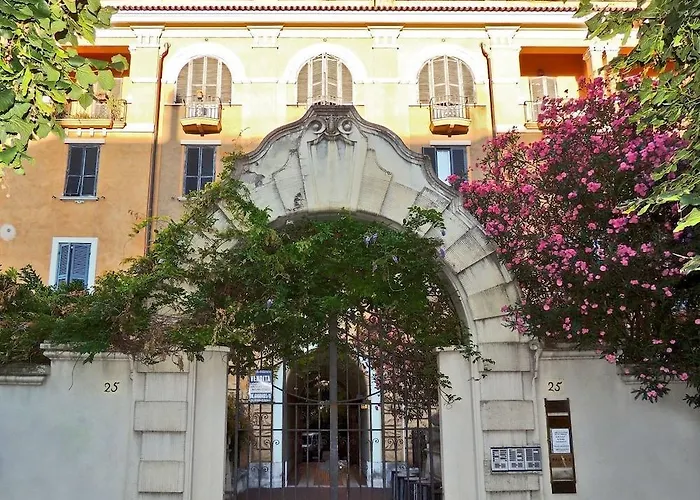 Enrica Hotel